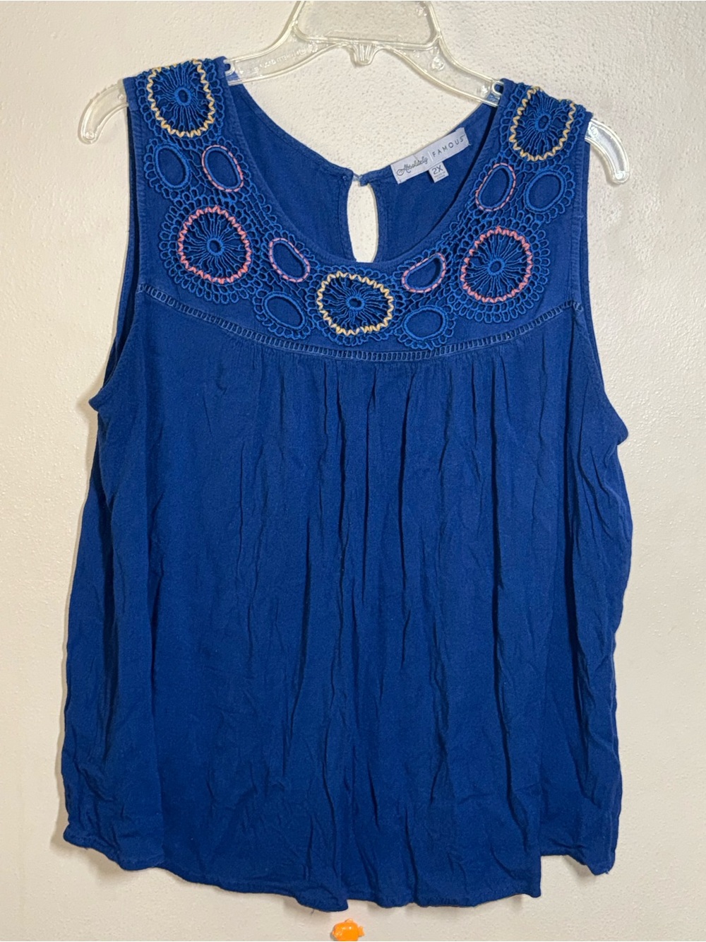 Women’s Absolutely Famous Blue Tank w/ Crocheted Flowers/Lace Sz 2X